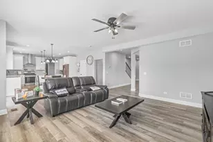 906 Hayden Dr, Yorkville, IL 60560 - Photo 13