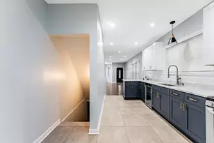 12238 S Yale Ave, Chicago, IL 60628 - Photo 11