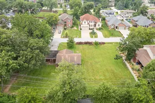 9937 S 86th Ct, Palos Hills, IL 60465 - Photo 3