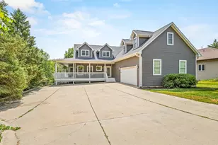 1393 Chadbourne Dr, Davis, IL 61019 - Photo 1