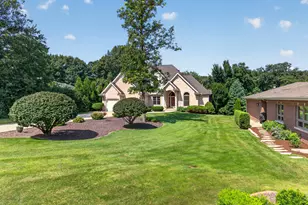 2841 Emerald Dr, Ottawa, IL 61350 - Photo 3