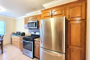 351 Newgate Ct, Schaumburg, IL 60193 - Photo 7