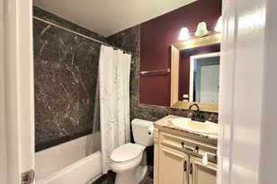 351 Newgate Ct, Schaumburg, IL 60193 - Photo 13