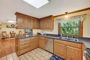14121 Barber Greene Rd, Sycamore, IL 60178 - Photo 15