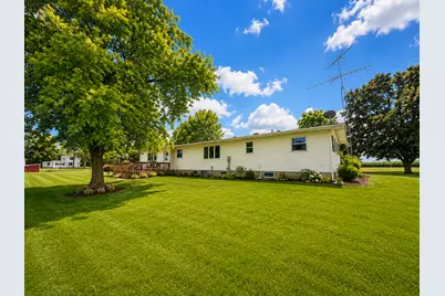 14121 Barber Greene Road, Sycamore, IL 60178 - Photo 31