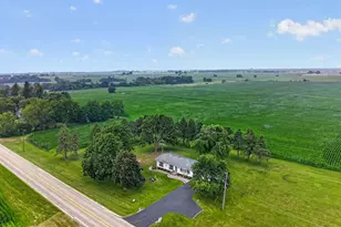 14121 Barber Greene Rd, Sycamore, IL 60178 - Photo 3