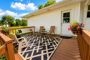 14121 Barber Greene Rd, Sycamore, IL 60178 - Photo 29