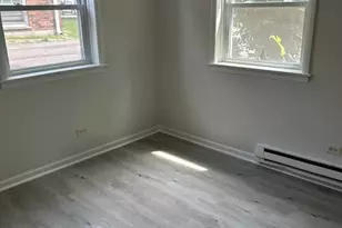 221 S Small Ave, Kankakee, IL 60901 - Photo 5