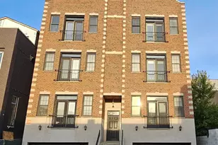 511 N Hartland Ct, Chicago, IL 60622 - Photo 1