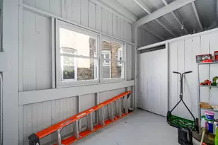 2703 N Sacramento Ave, Chicago, IL 60647 - Photo 15