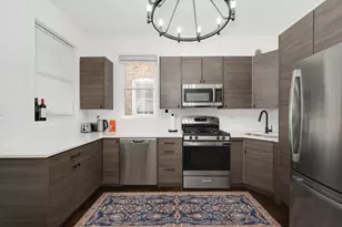 2703 N Sacramento Ave, Chicago, IL 60647 - Photo 9