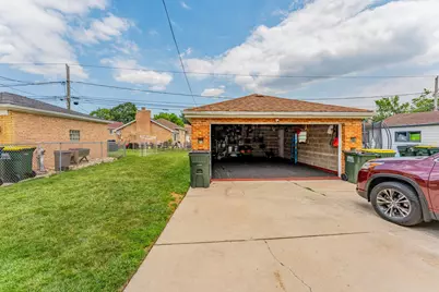 9327 S Avers Avenue, Evergreen Park, IL 60805 - Photo 33