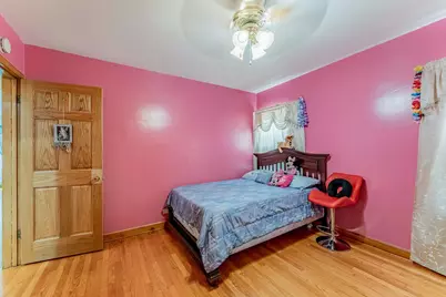 9327 S Avers Avenue, Evergreen Park, IL 60805 - Photo 17