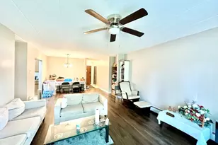 264 E Bailey Rd, Naperville, IL 60565 - Photo 5