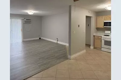 9S070 Frontage Road #102, Willowbrook, IL 60527 - Photo 3