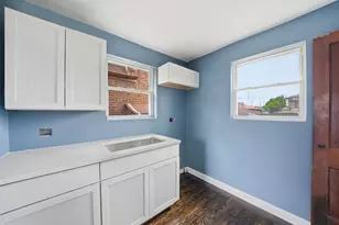 10619 S Ave C, Chicago, IL 60617 - Photo 7