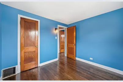 10619 S Avenue C, Chicago, IL 60617 - Photo 13