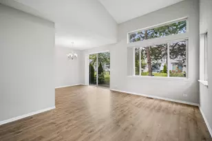 2739 Odlum Dr, Schaumburg, IL 60194 - Photo 7