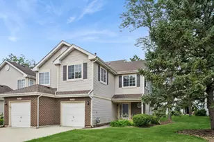 2739 Odlum Dr, Schaumburg, IL 60194 - Photo 1