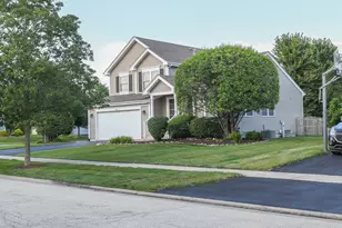 910 Carlyle Dr, New Lenox, IL 60451 - Photo 3
