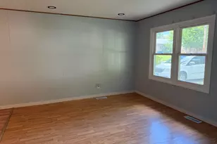 115 Main St, Oglesby, IL 61348 - Photo 3