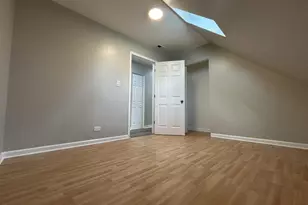 4834 N Ridgeway Ave, Chicago, IL 60625 - Photo 9