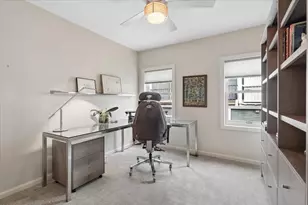 2452 N Janssen Ave, Chicago, IL 60614 - Photo 31
