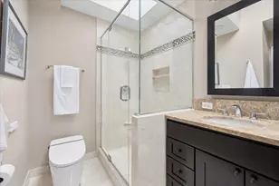 2452 N Janssen Ave, Chicago, IL 60614 - Photo 29