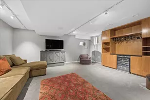 2452 N Janssen Ave, Chicago, IL 60614 - Photo 45