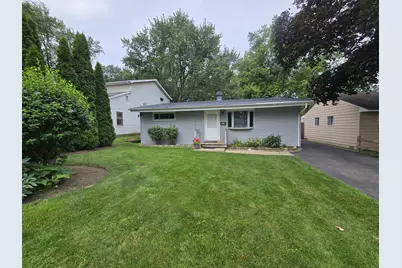 164 N Prairie Avenue, Mundelein, IL 60060 - Photo 1