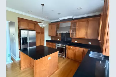 2005 Alta Vista Court #2005, Naperville, IL 60563 - Photo 3