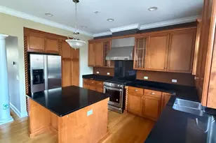 2005 Alta Vista Ct, Naperville, IL 60563 - Photo 3