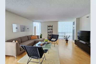 70 W Huron Street #809, Chicago, IL 60654 - Photo 7