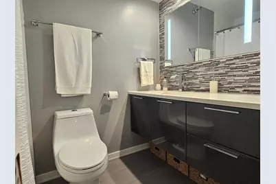 70 W Huron Street #809, Chicago, IL 60654 - Photo 13