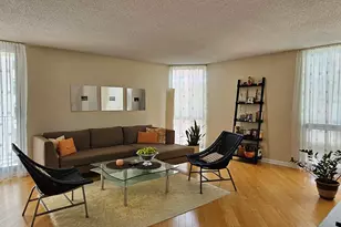 70 W Huron St, Chicago, IL 60654 - Photo 9