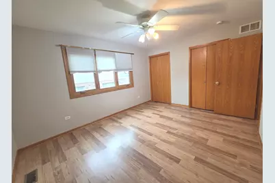 8112 Rutherford Drive, Woodridge, IL 60517 - Photo 15