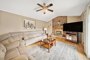 3444 Drover Ln, Darien, IL 60561 - Photo 9