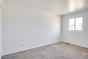 889 Heatherbrook Ct, Wheaton, IL 60189 - Photo 13