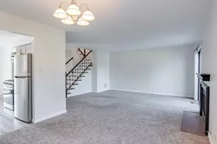 889 Heatherbrook Ct, Wheaton, IL 60189 - Photo 9