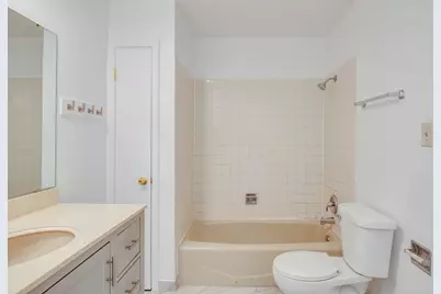889 Heatherbrook Court, Wheaton, IL 60189 - Photo 17