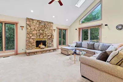 1922 Deercrest Lane, Northbrook, IL 60062 - Photo 9