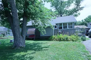 42690 N Lake Dr, Antioch, IL 60002 - Photo 17