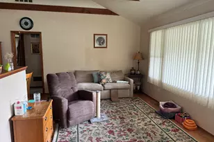 42690 N Lake Dr, Antioch, IL 60002 - Photo 3