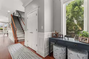 744 W Belmont Ave, Chicago, IL 60657 - Photo 15