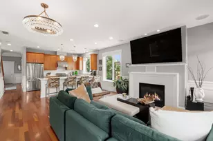 744 W Belmont Ave, Chicago, IL 60657 - Photo 7