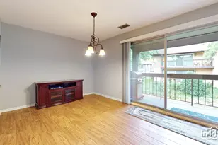 12 Algonquin Trail, Indian Head Park, IL 60525 - Photo 5