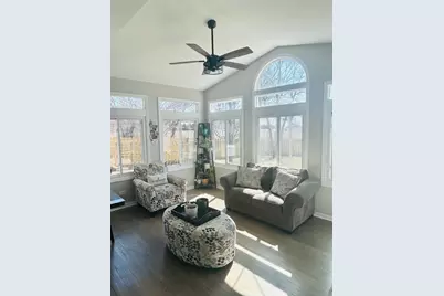 437 Raintree Drive, Oswego, IL 60543 - Photo 5