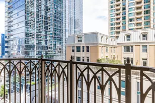 21 E Huron St, Chicago, IL 60611 - Photo 27