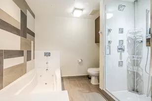 21 E Huron St, Chicago, IL 60611 - Photo 49