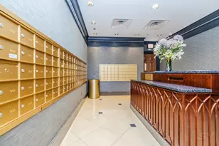 21 E Huron St, Chicago, IL 60611 - Photo 9